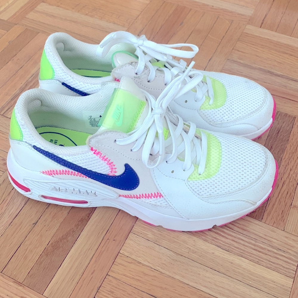 Nike - US size 7